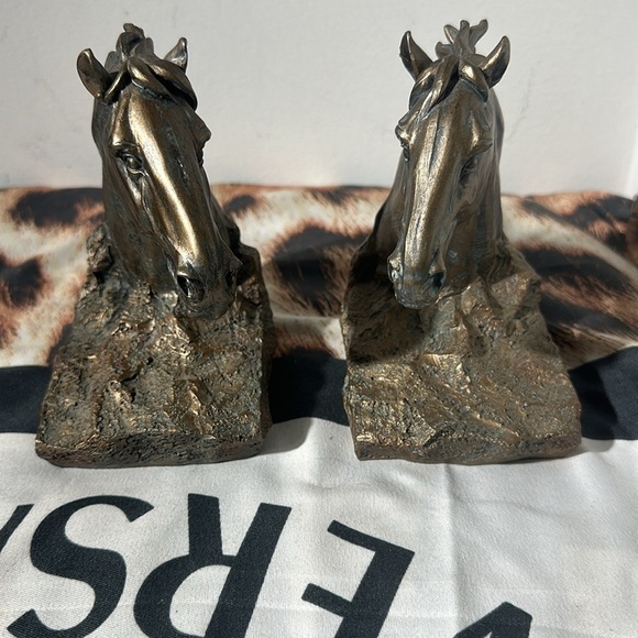 Home  decor - Picture 2 of 4